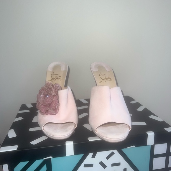 Christian Louboutin Mule - Picture 5 of 5